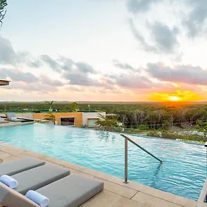 https://aloft-tulum-77780.tulum-hotels.net
